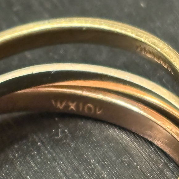 10k gold Tri-Color Interlocking Rings size 6.5-7 - Picture 3 of 3